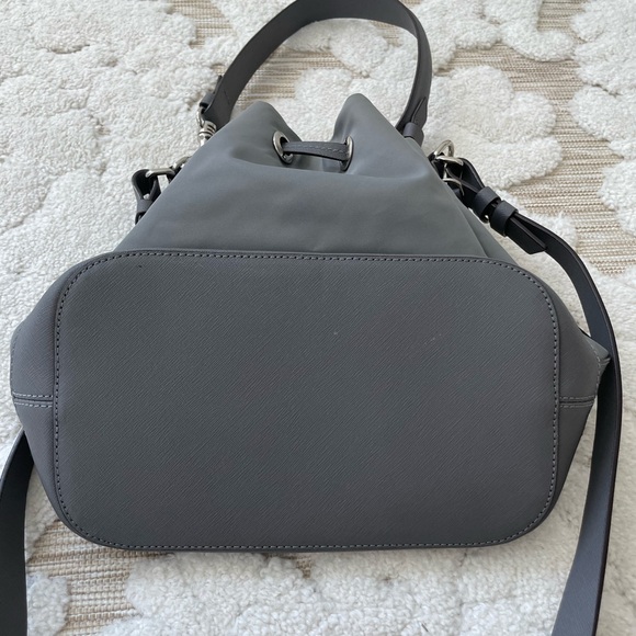 Henri Bendel Nylon bucket bag - Picture 3 of 6